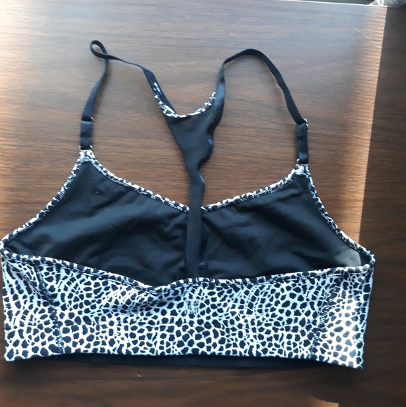Rare Style, Y - back, Victoria's Secret Black and White Patterned Sports Bra - Picture 2 of 7